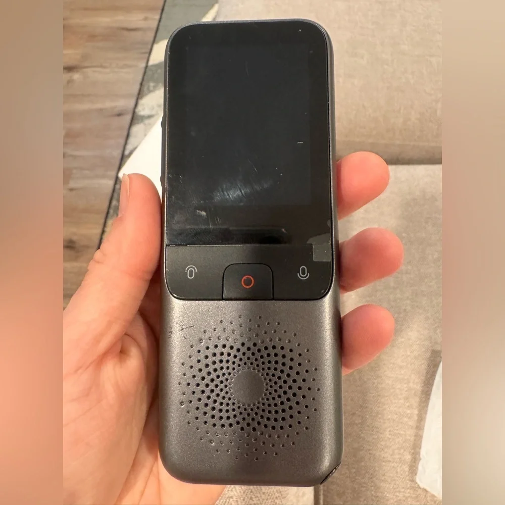Smart Voice Translator, Realtime 2 Way Translation, 2.4 Inch 138 Languages - Picture 3 of 5